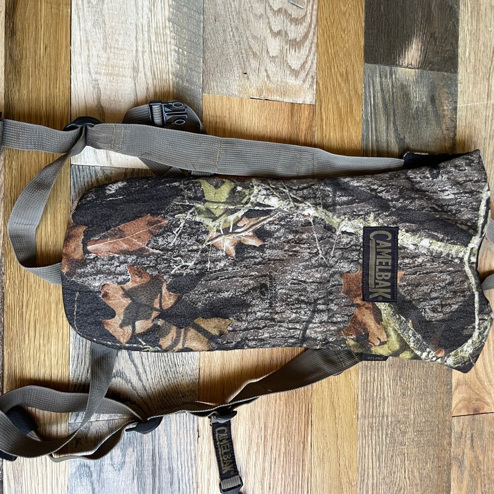 CamelBak Upland Realtree Camo Hydration Pack Backpack Hunting Hiking